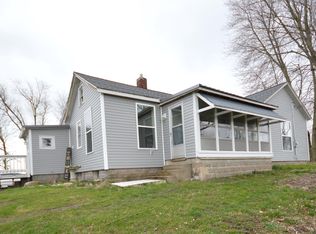 69250 Sycamore Rd, Walkerton, IN 46574