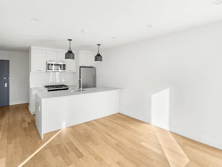 203 Richardson St #3B — Photo 5