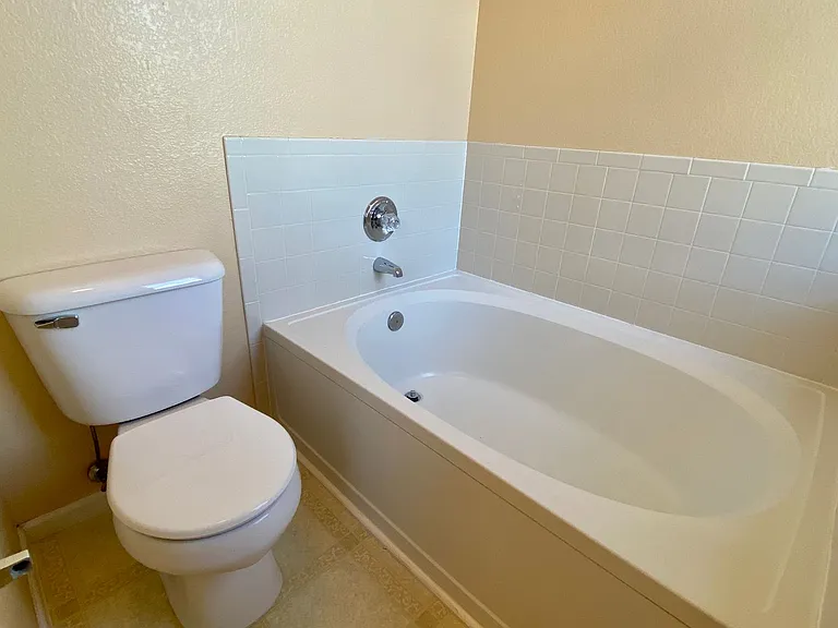 15934 E Geddes Ln #46 — Photo 7