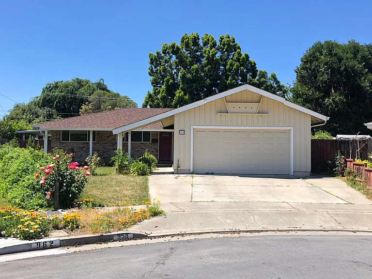 958 Durlane Ct — Photo 1