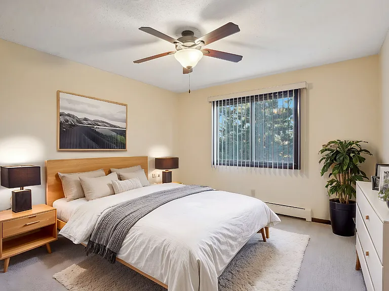 Cedars of Edina Apartments — Photo 169