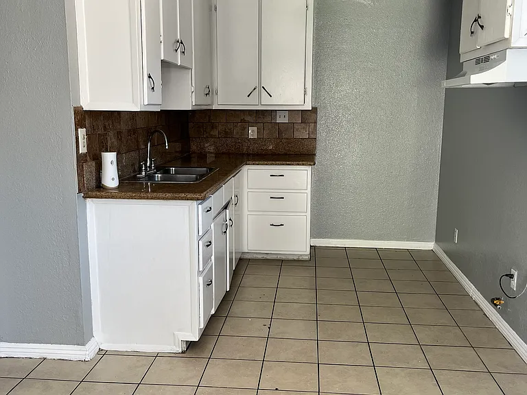 4219 La Rica Ave #4219 — Photo 6