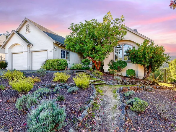 6300 Meadowridge Drive, Santa Rosa, CA 95409