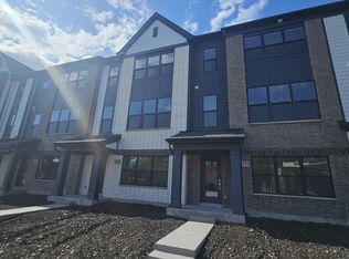6433 Main St, Morton Grove, IL 60053