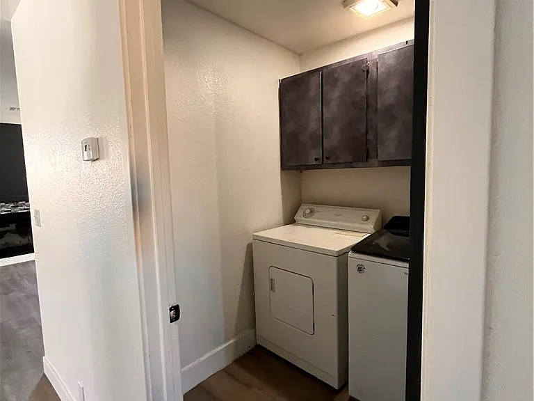6233 Ilanos Ln #D — Photo 11