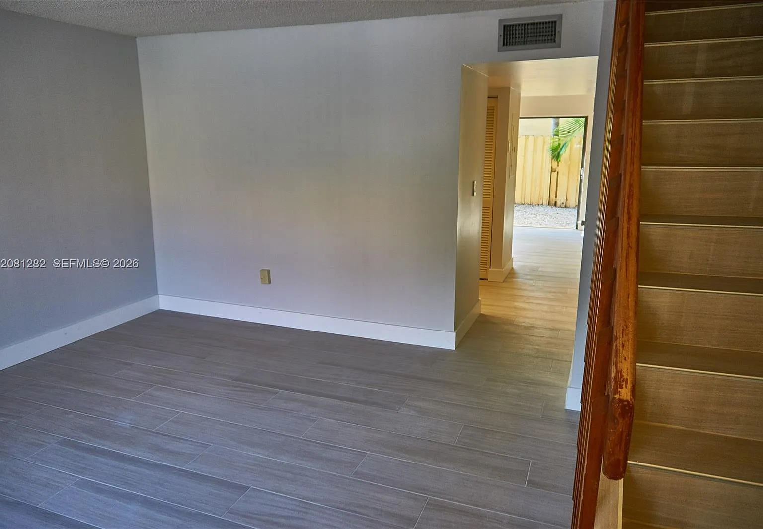 Dadeland Cove Sec 1 — Photo 2