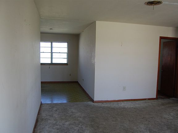 3rd image of 2605 NW 46th St