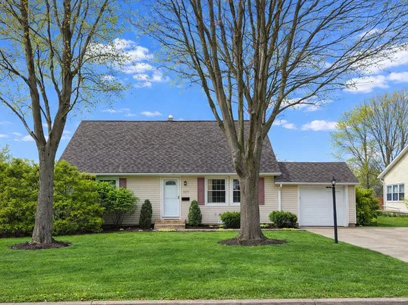 1011 Jackson Dr, Ashland, OH 44805