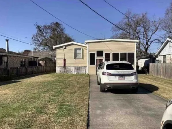 1701 Saux Ln, New Orleans, LA 70114