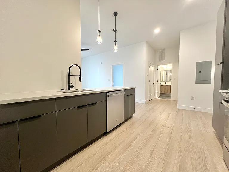 1201 Wharton St #23 — Photo 5
