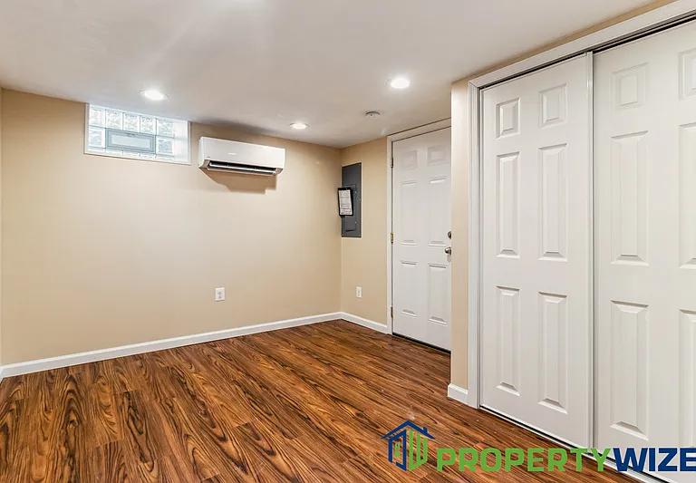 516 Beaumont Ave #B — Photo 20