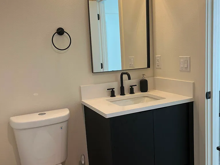 12075 SE Oak St — Photo 4