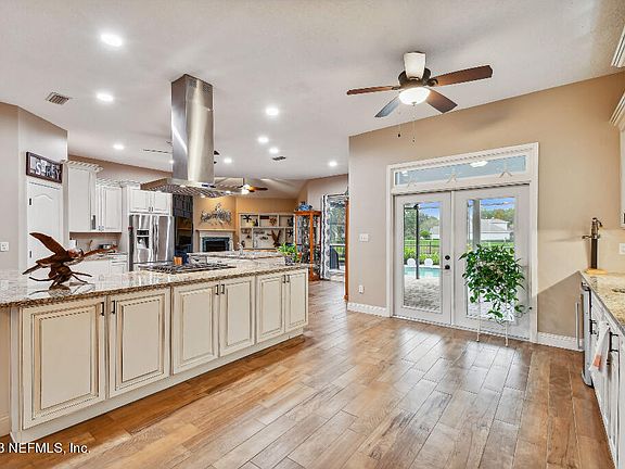 3rd image of 2998 AMELIA BLUFF Drive