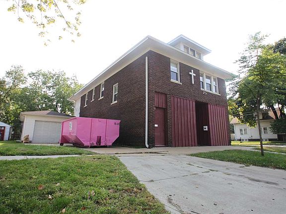 2nd image of 2030 S 5th St