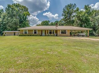 450 E New Hope Rd, Mount Olive, MS 39119