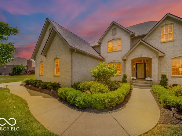 7929 W Bristol Way, New Palestine, IN 46163