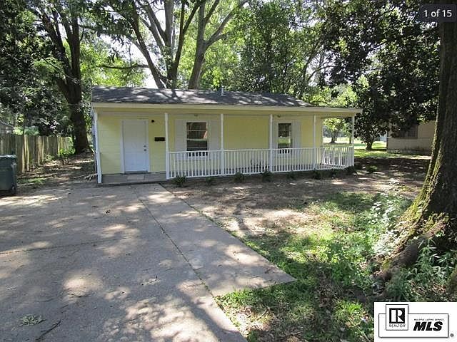 1st image of 1704 N McGuire Ave