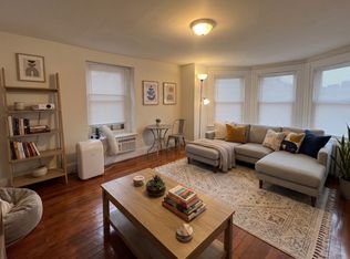 4035 Spruce St APT 3R, Philadelphia, PA 19104