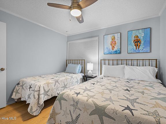 5th image of 1904 E Fort Macon Road #386