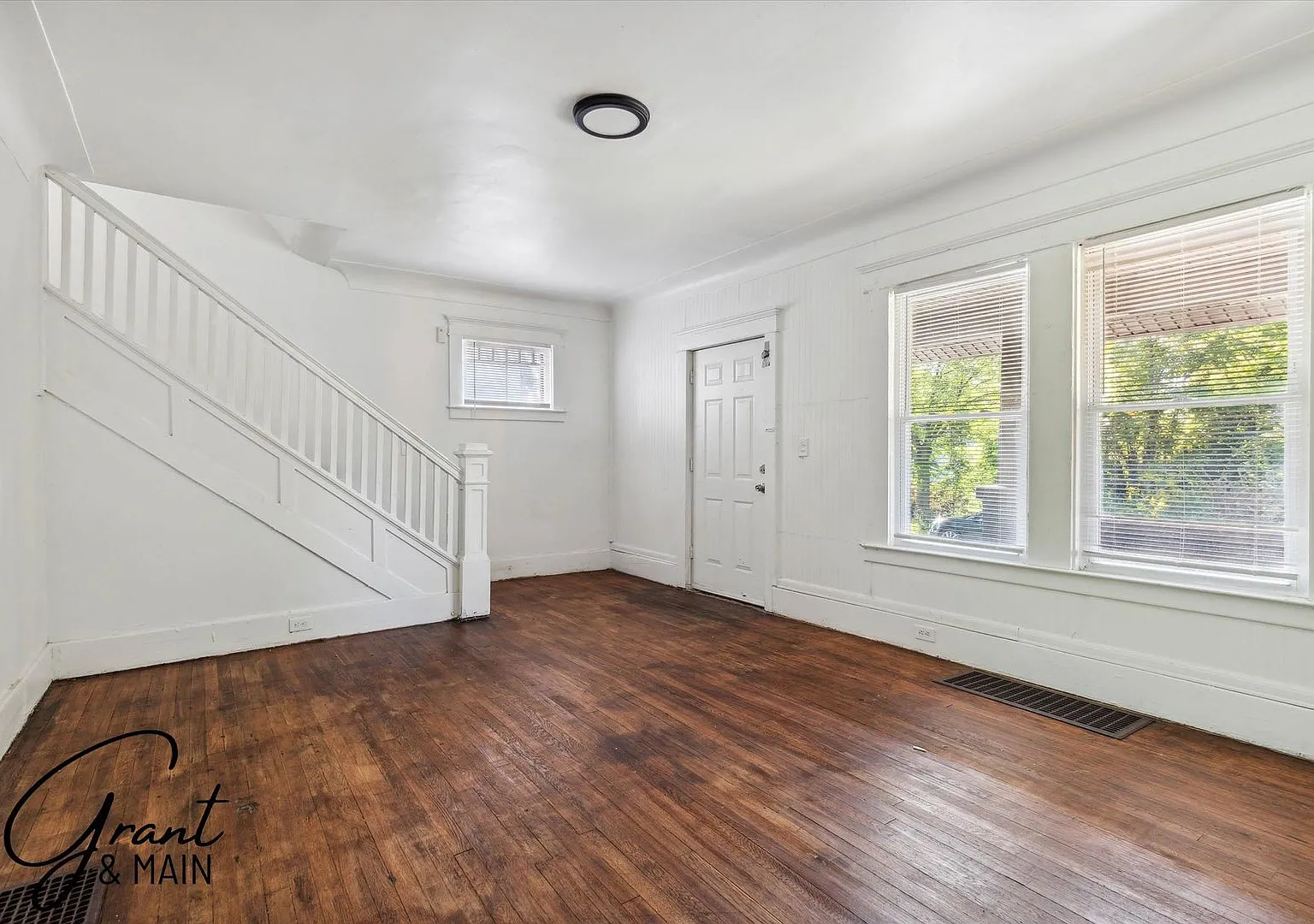$1,300/month - 3 Bed 1 Bath Single Family Home in Wayne County — Photo 4