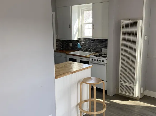 722 5th Ave #2R, Troy, NY 12182