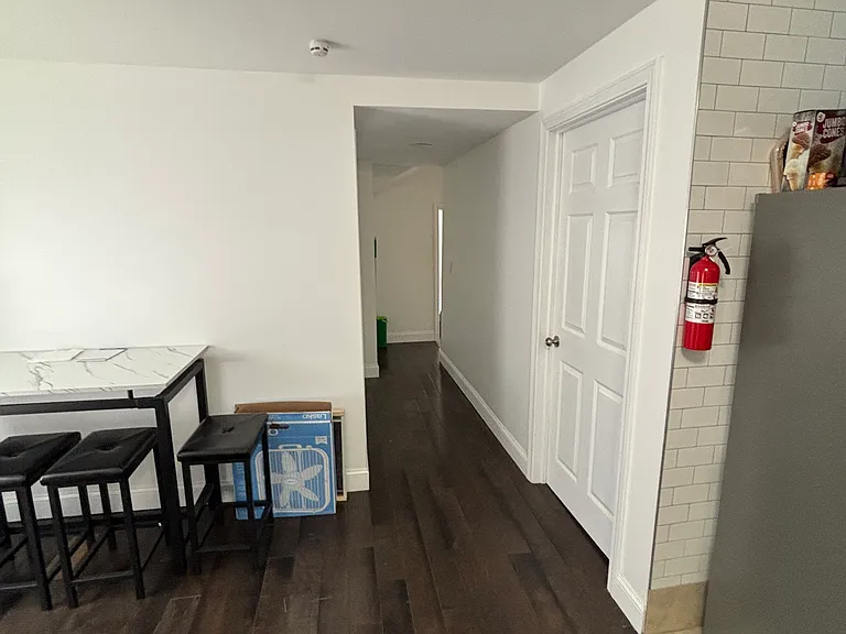 26 Brewer St #2 — Photo 11