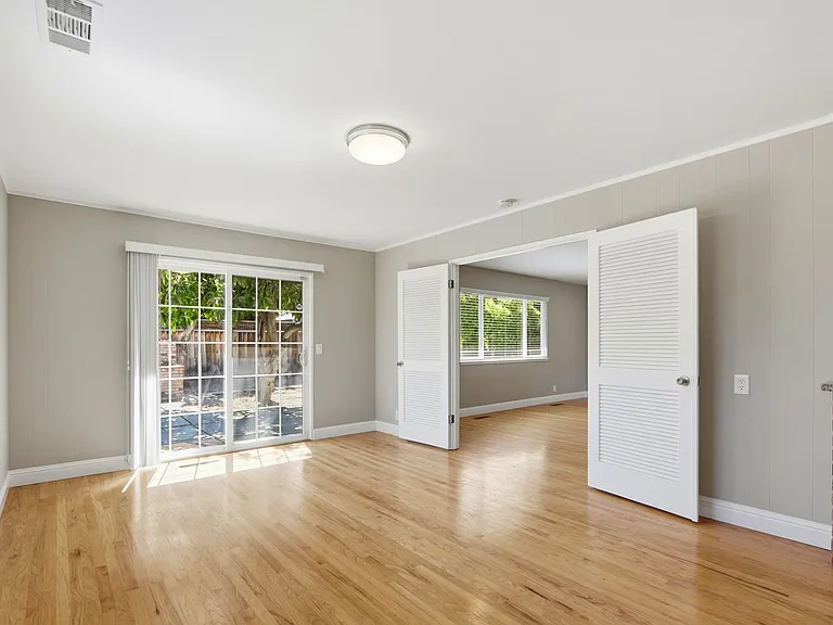 1498 S Mary Ave — Photo 18