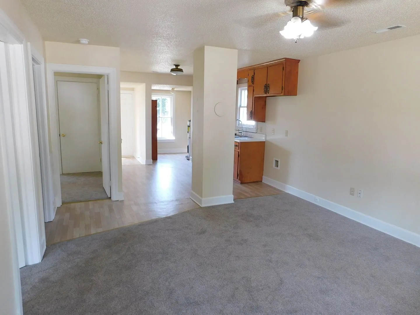 2 bedroom, 1 bath home in Pasquotank County — Photo 2