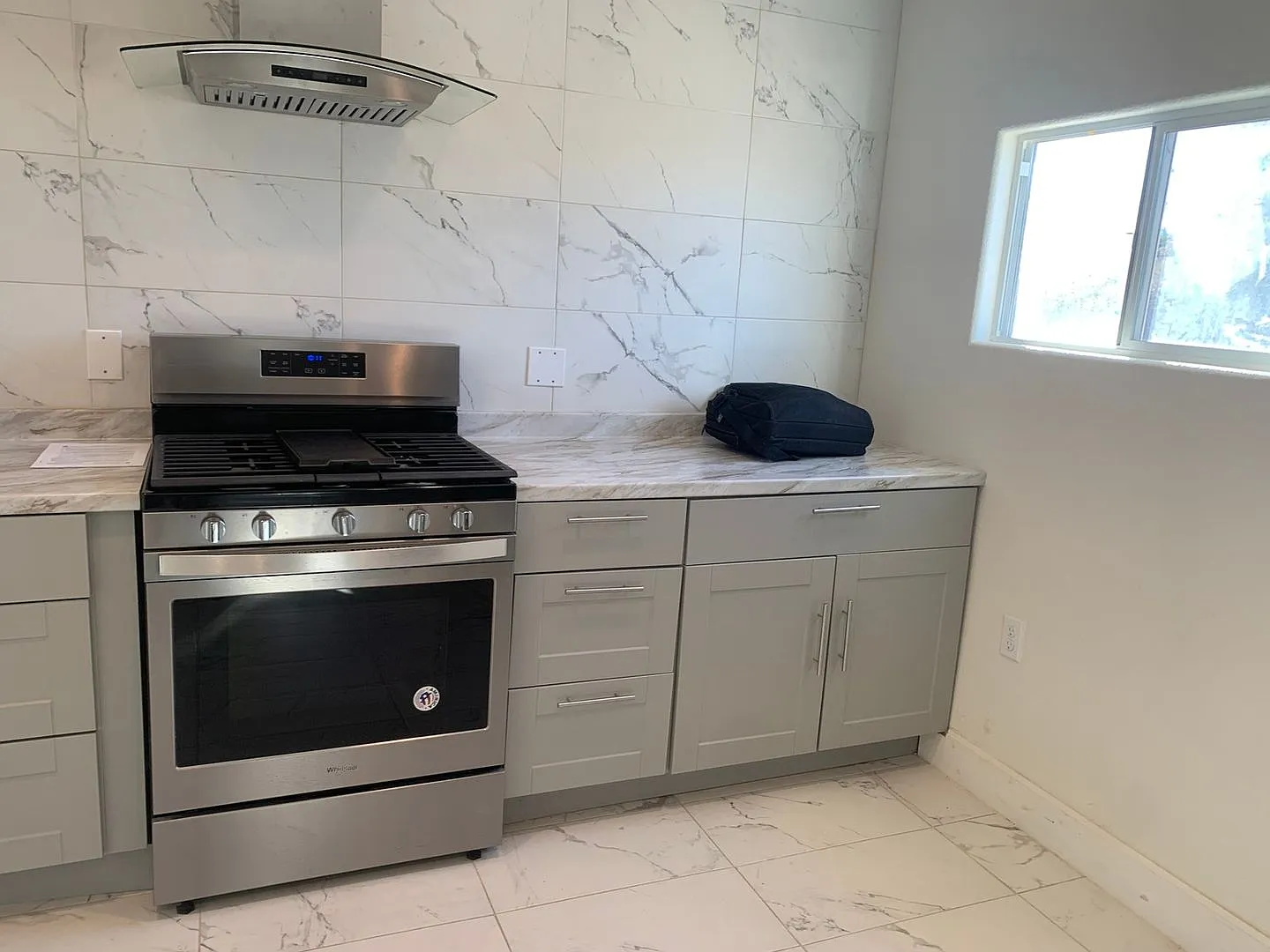 December Special Fully Renovated / Upgraded Appliances - 3 Bedroom/2 Bath Private House In Blythe — Photo 4