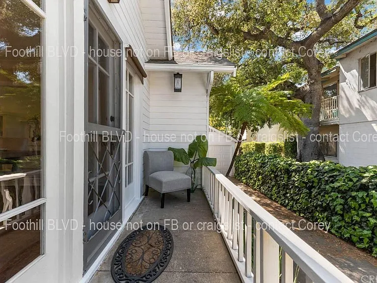 832 E Foothill Blvd — Photo 16