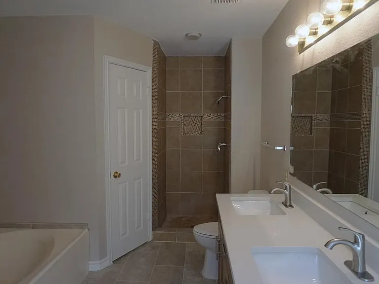8470 Cascade Ridge Dr — Photo 17