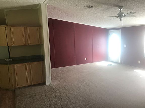4th image of 169 Pinecrest Cir