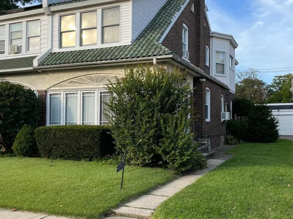 1021 Wakeling St, Philadelphia, PA 19124