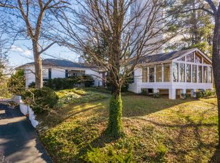 282 S South Crest Dr, Chattanooga, TN 37404