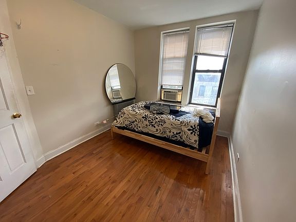 2nd image of 624 Saint Johns Pl APT 5