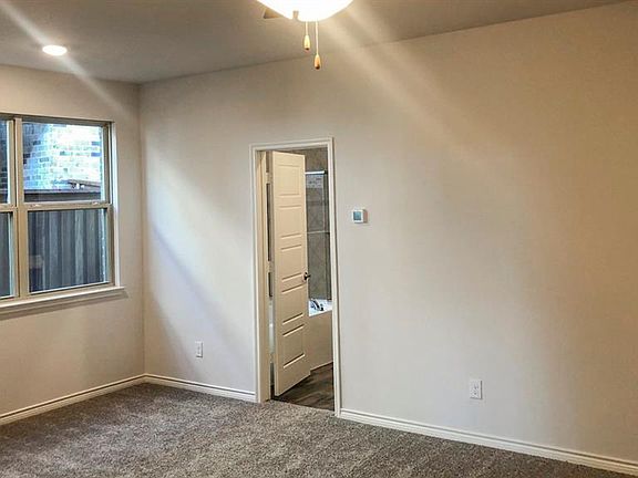3rd image of 2149 Olivereta Dr