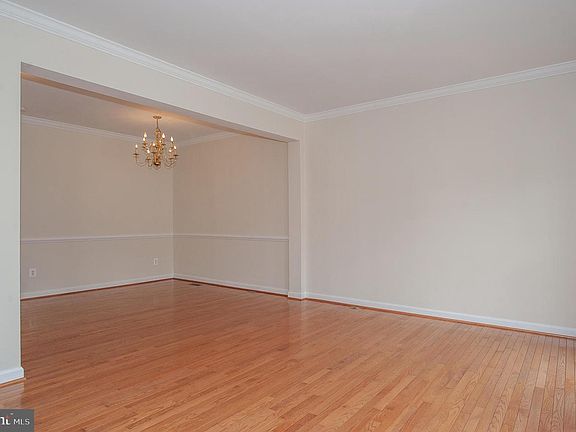 5th image of 6913 Inlet Cove Dr