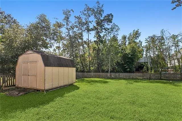 18274 Cusachs Dr — Photo 18