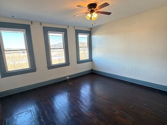 4th image of 6066 Butler St