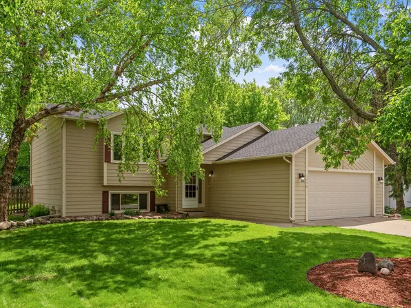 3958 Worchester Dr, Eagan, MN 55123