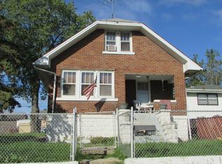 1615 N Hickory St, Crest Hill, IL 60403