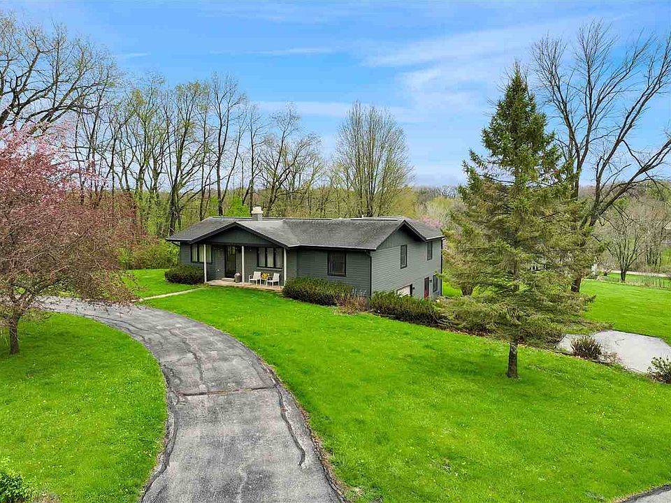 1st image of 4333 Pine Ridge Trl NE