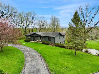 4333 Pine Ridge Trl NE, Iowa City, IA, 52240