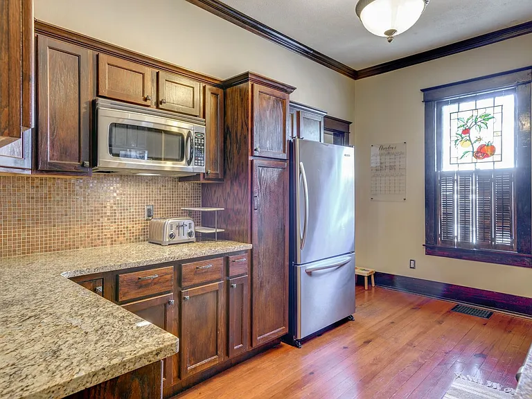 801 Shelby Ave — Photo 14
