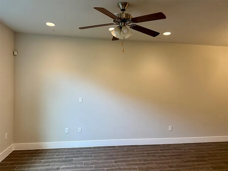 7403 Pantherpaw St — Photo 3