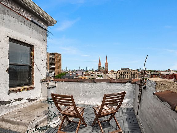 3rd image of 93 Seigel St APT 5B
