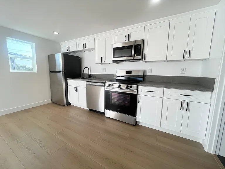 630 W Sepulveda St #632B — Photo 3