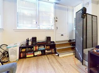 East Lakeview Garden Studio includes Heat, Chicago, IL 60657