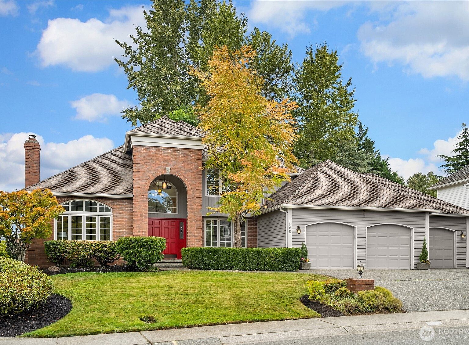 14220 SE 77th Street — Golf Club at Newcastle