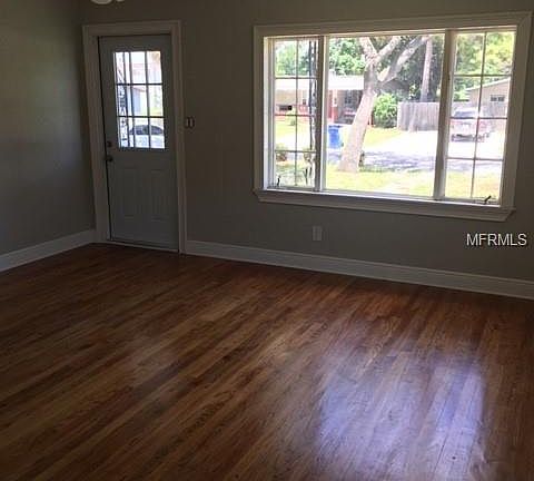 4th image of 3300 33rd Ave N